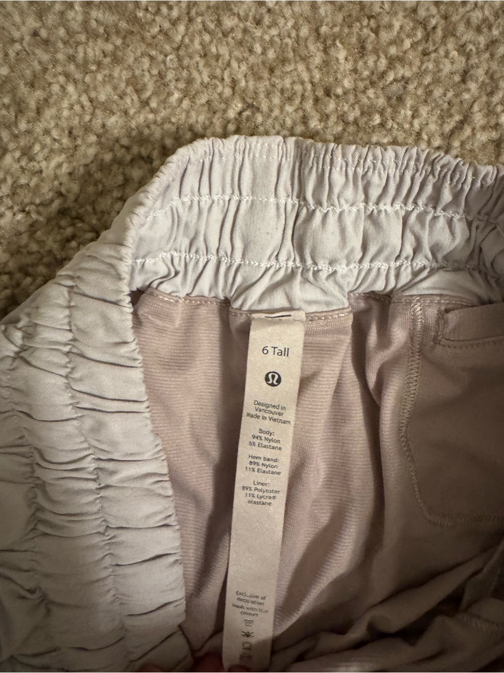lululemon athletica Girls' white shorts - 6 Tall